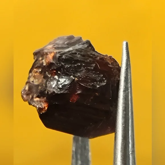 Garnet ( Almandine) \ Shigar Valley \ Pakistan Natural Specimen Gemstone Crystal - Picture 2 of 8